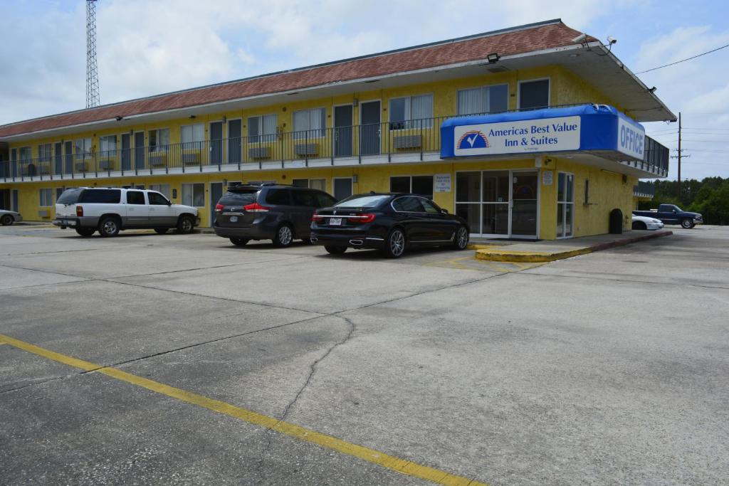 Americas Best Value Inn &amp; Suites Groves Port Arthur — Hotel in Groves (TX)