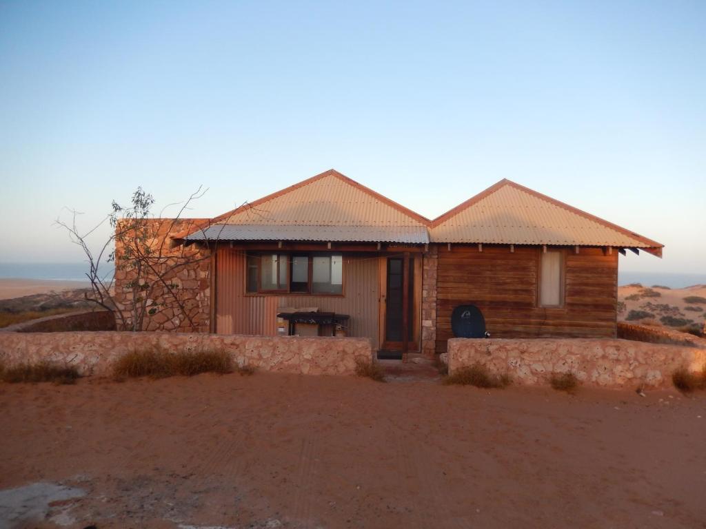 Gnaraloo Station - Homestead — Hotel in Carnarvon