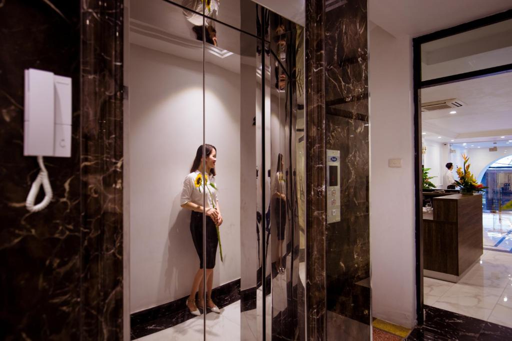 My Linh Hotel Hanoi photo