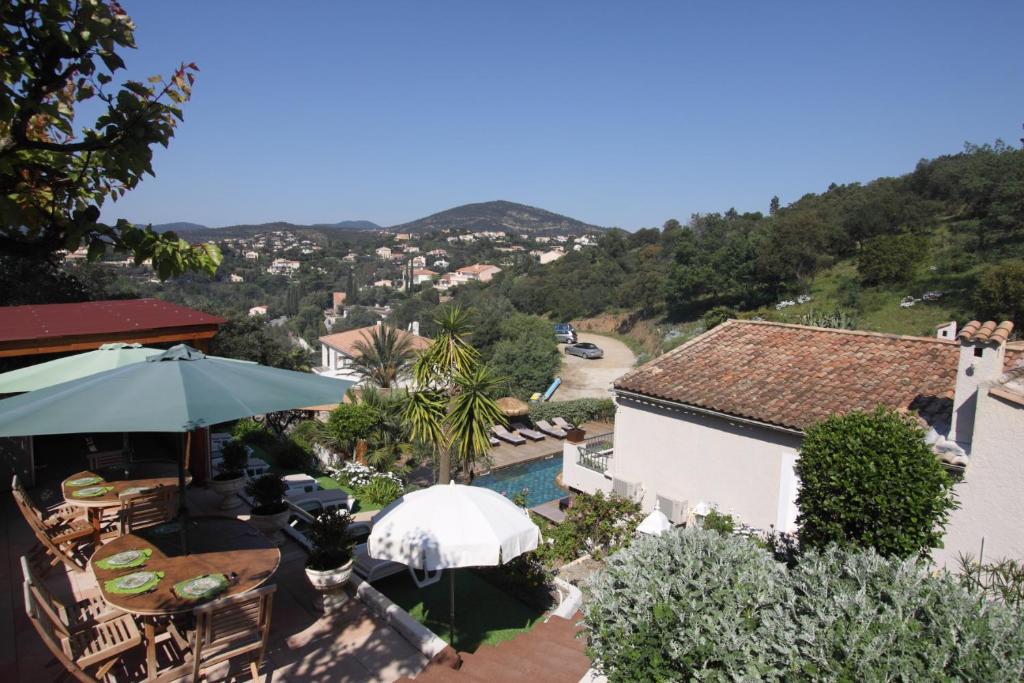 Villa Tricoli B&B avec Piscine - 5