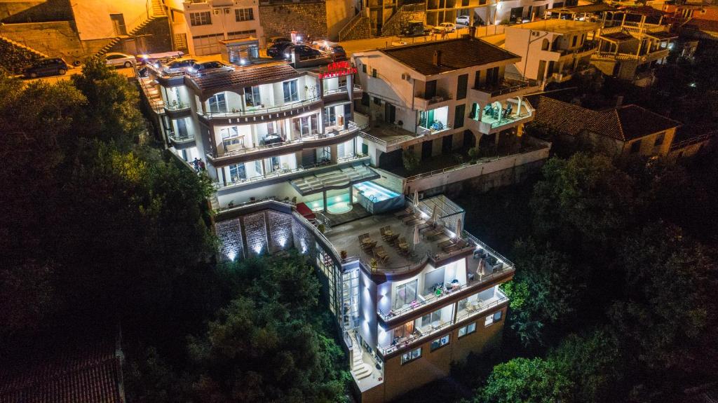 Apartments Croma - 2