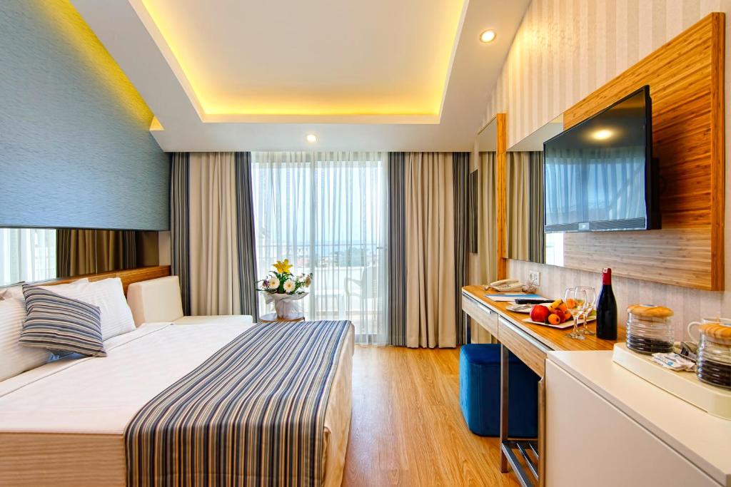 Dosinia Luxury Resort-Ultra All Inclusive — Hotel rooms in Beldibi
