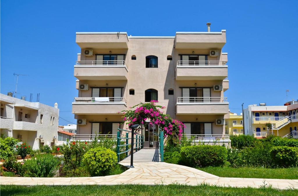 Niko Elen, Adults Only — Hotel building in Stalida