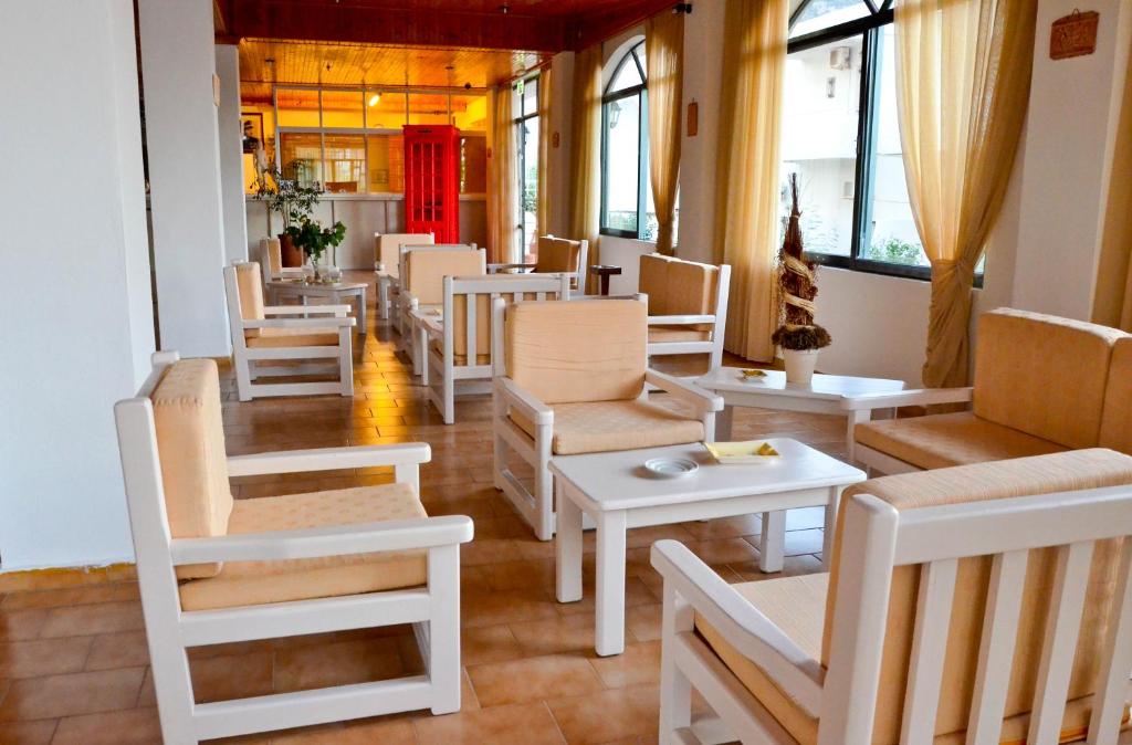 Niko Elen, Adults Only — Restaurant & bars in Stalida