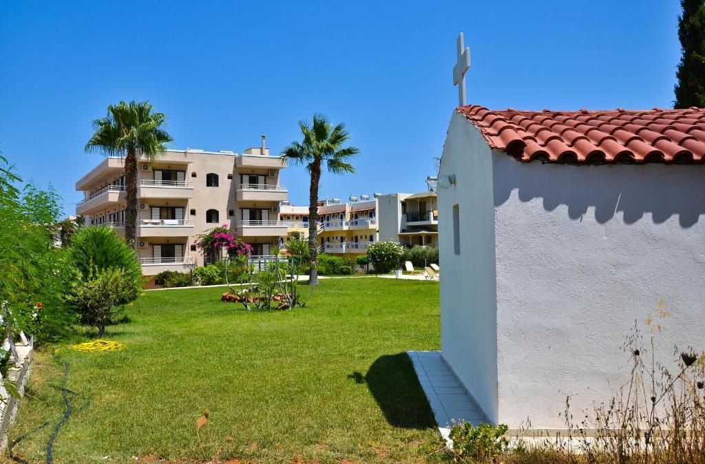 Niko Elen, Adults Only — Hotel building in Stalida