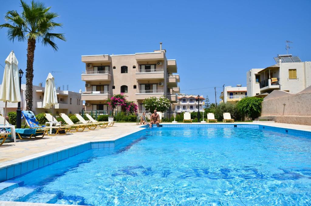 Niko Elen, Adults Only — Swimming pool in Stalida