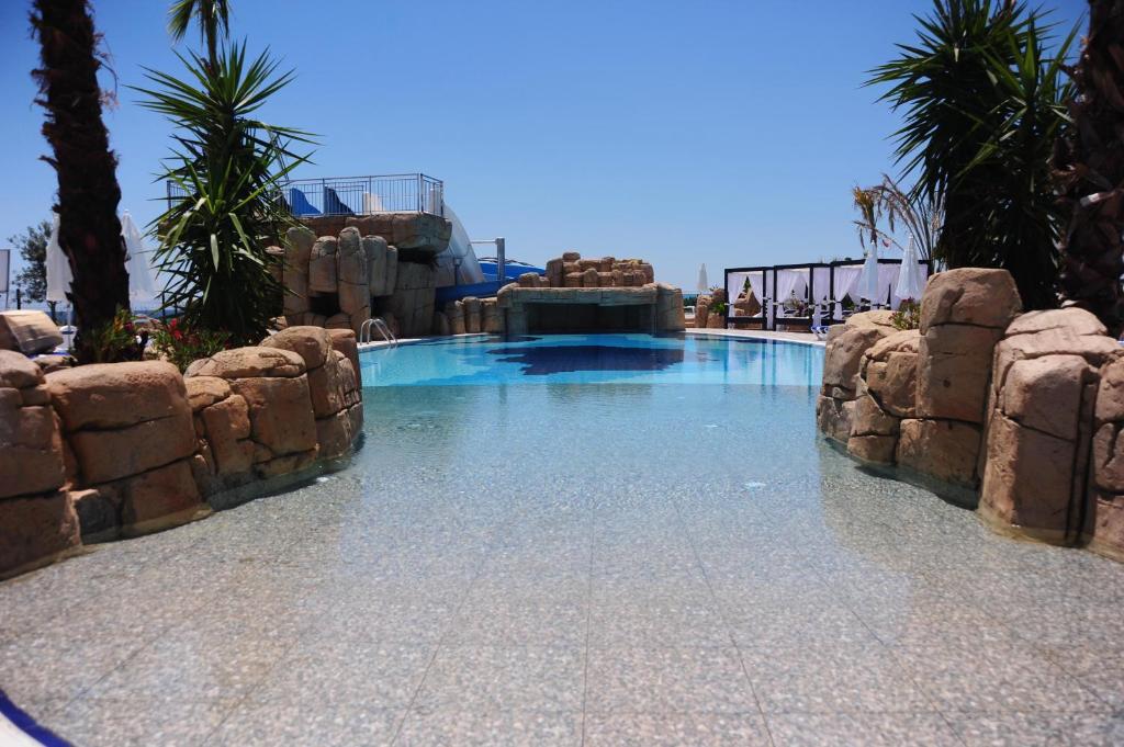 Numa Bay Exclusive Hotel - Ultra All Inclusive — Swimming pool in Avsallar