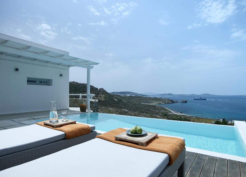 スイミングプール