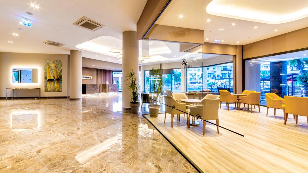 Ada Julian Marmaris — Hotel building in Marmaris, Mugla