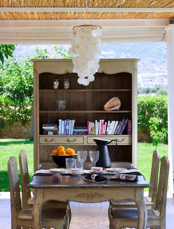 Restaurant, Sunvillage Malia Suites in Crete Island
