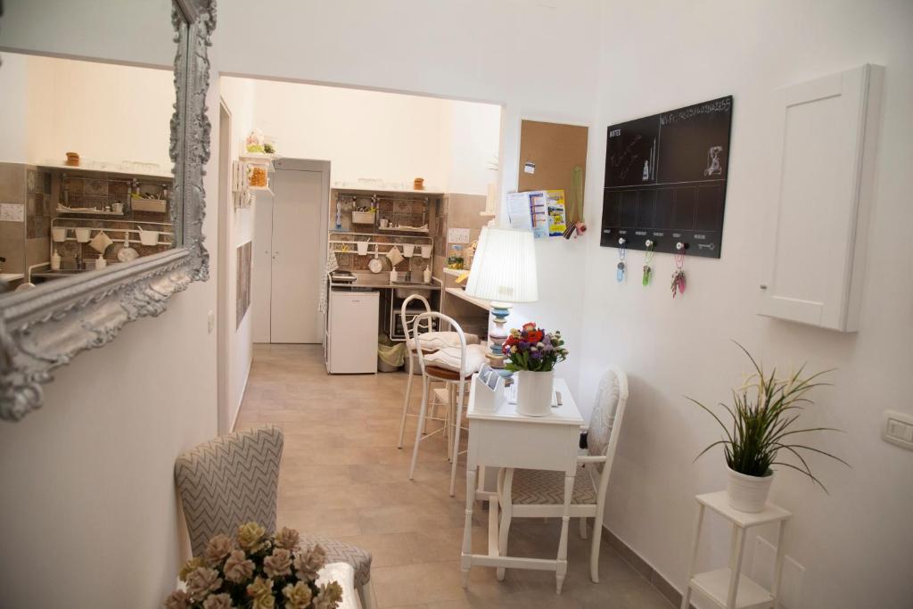 Facilities, SanBiagio, 25 Guesthouse in Naples