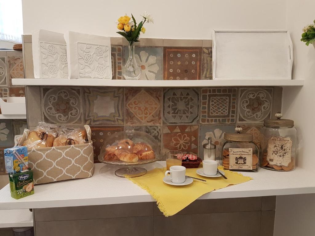 Shared lounge/TV area