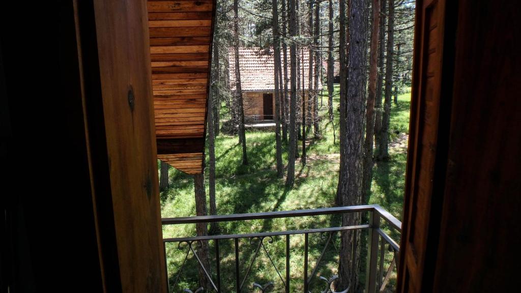 Rustic Home Tara photo