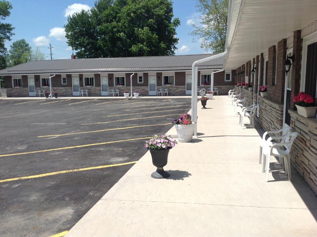 Tay Inn photo