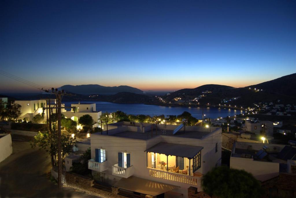 Inválido Inferior prestar Nikos Place Ios Studios en Chora de Ios, Grecia - 32 opiniones, precios |  Planet of Hotels