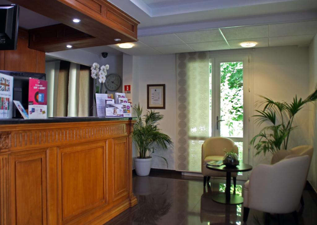 The Originals City, H¿tel Paris Sud, Orly-Draveil (Inter-Hotel)                             photo