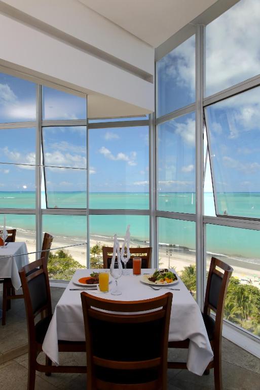 Restaurant, Hotel Brisa Praia Pajucara in Maceio