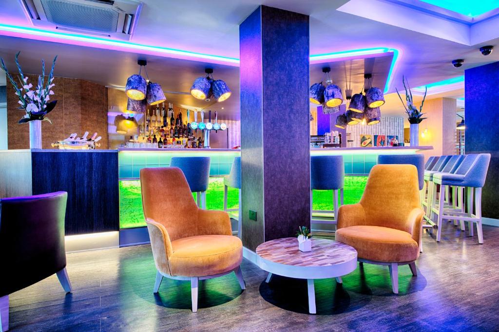 Bar/lounge