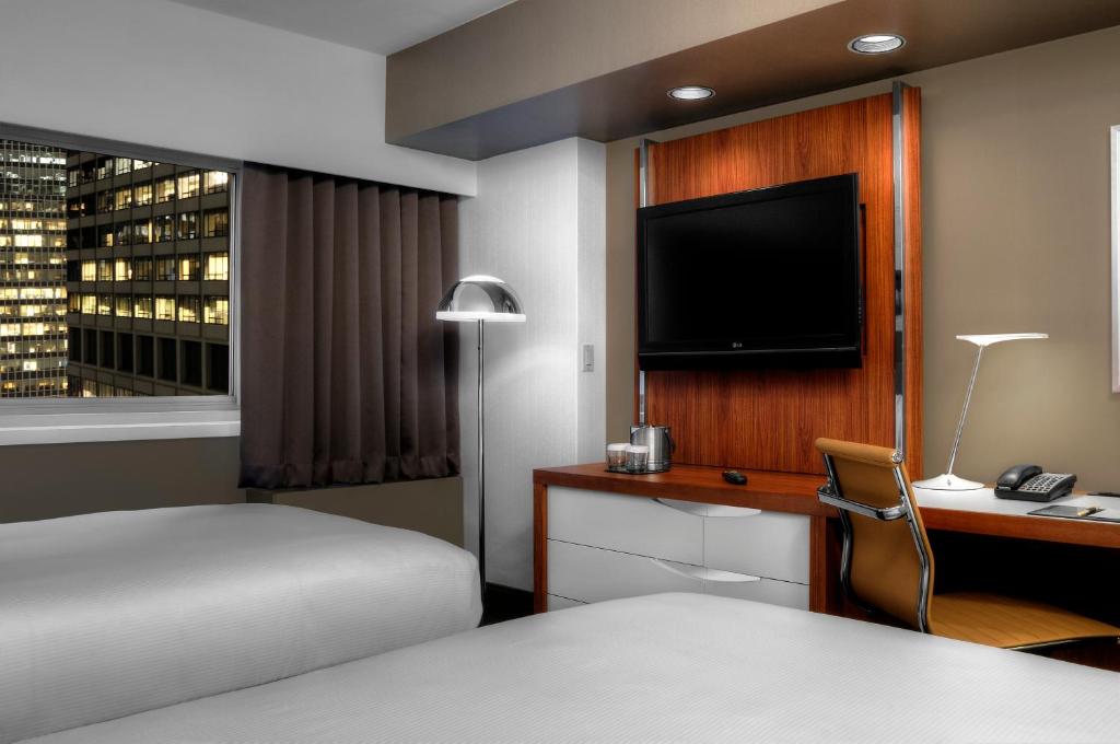 DoubleTree by Hilton Metropolitan New York City Main image 1