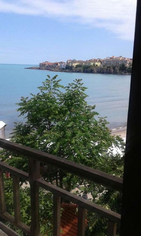 Agalina Sea House photo