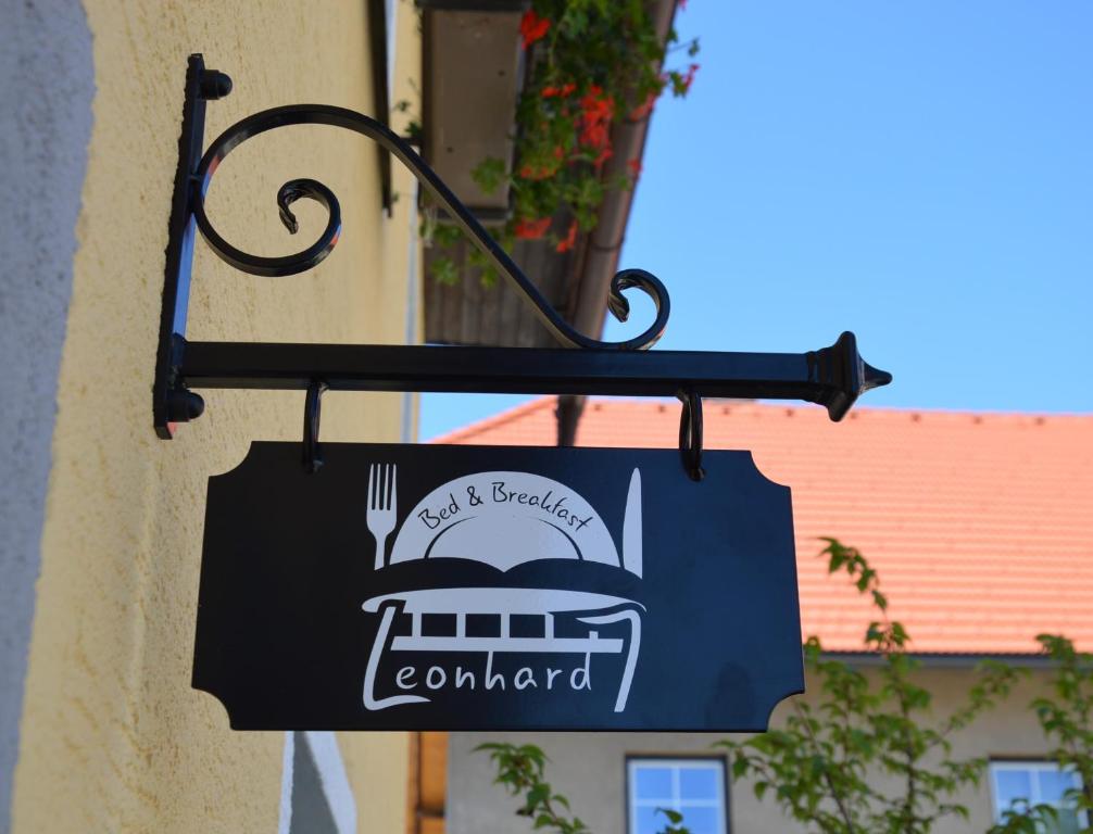 B&B Leonhard 7 - 4
