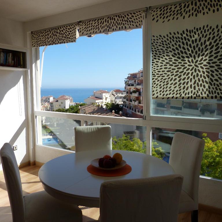 Benalmadena Sunny Sea View Apartment! - 2