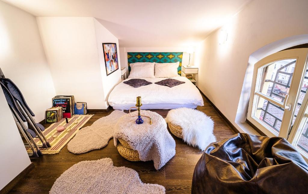 Rooftop Triplex Apartment in Centre photo