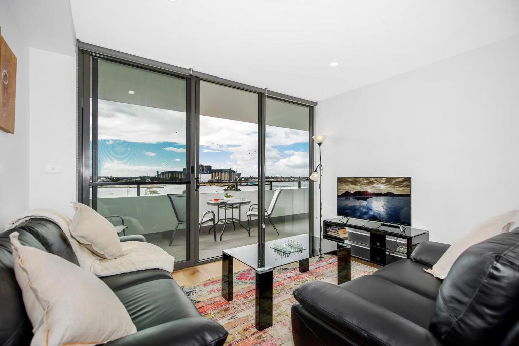 Astra Apartments Newcastle photo