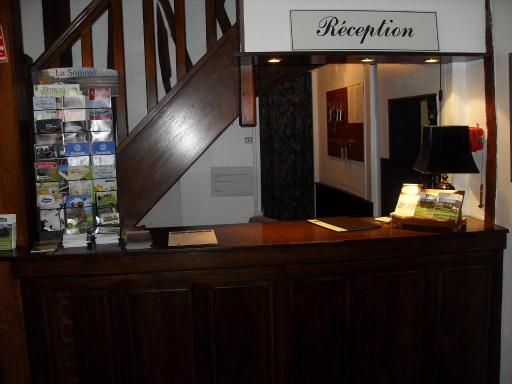 フロント・ロビー