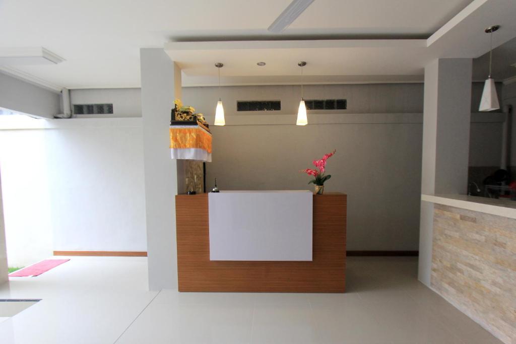 フロント・ロビー