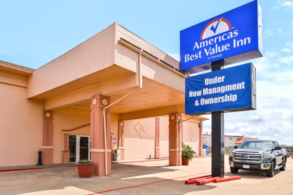 Americas Best Value Inn Clute Lake Jackson photo