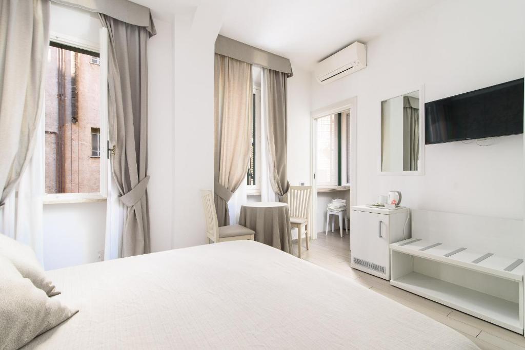 Le Suite dei Mercanti photo