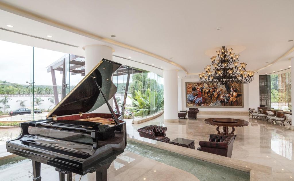 フロント・ロビー