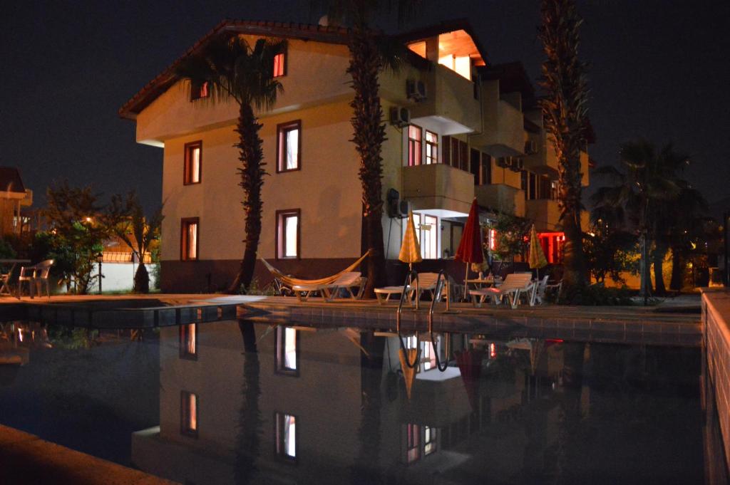 Erasmus Apart Hotel — Hotel in Dalyan