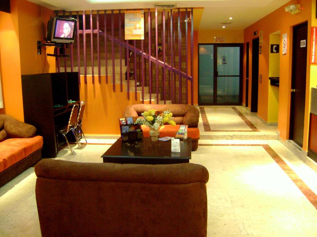 Hotel Le-Gar photo