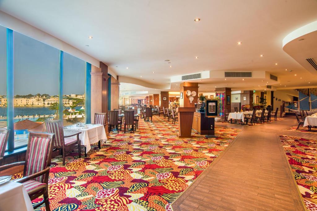 Grand Hotel Excelsior Photo 4