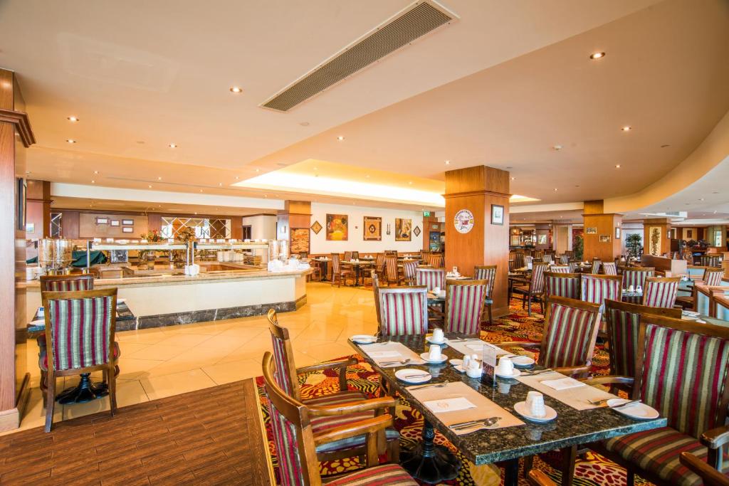 Grand Hotel Excelsior Photo 5