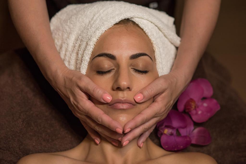 Grand Hotel Excelsior Photo 9