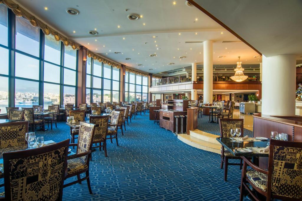 Grand Hotel Excelsior Photo 18