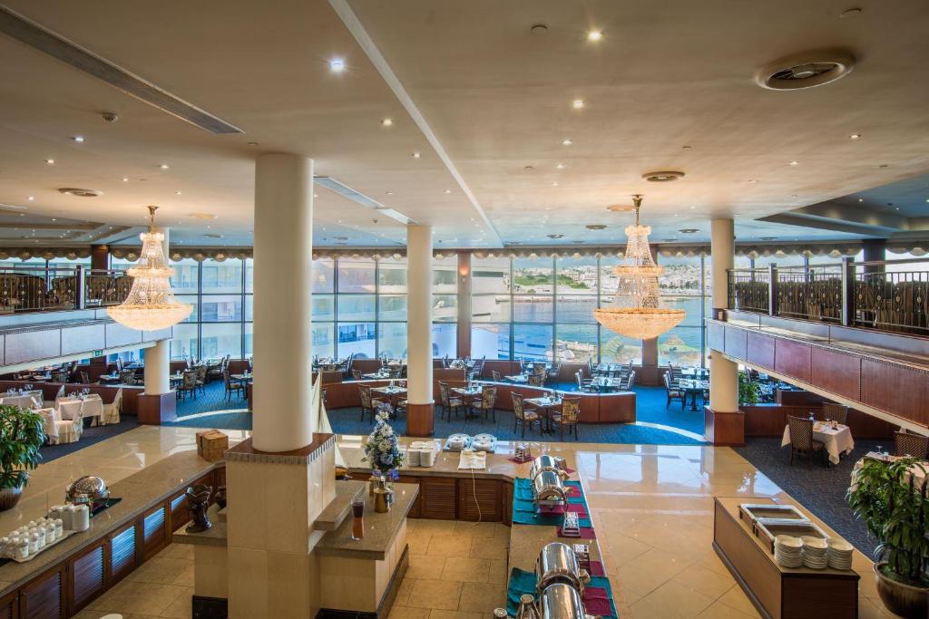 Grand Hotel Excelsior Photo 20