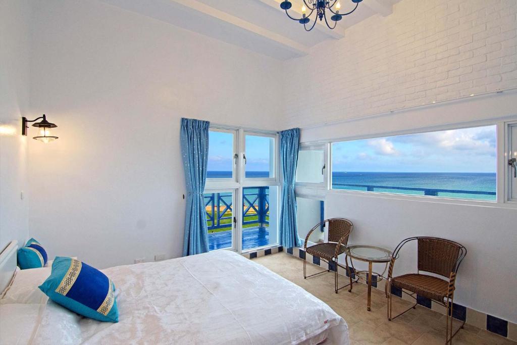 180 Beach Front Villa photo