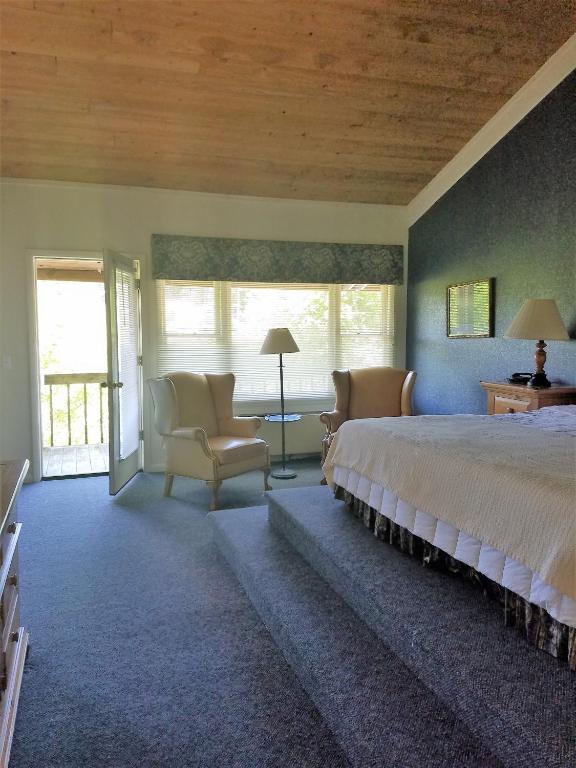 Room image 5