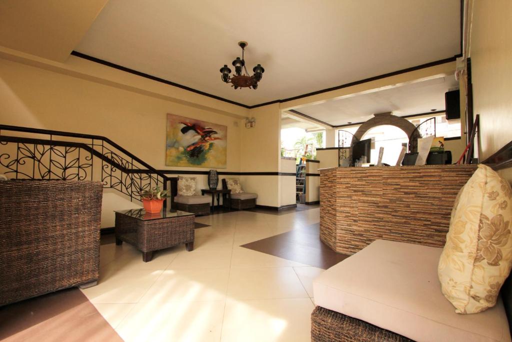 Lobby, Red Knight Gardens Apartelle in Davao City