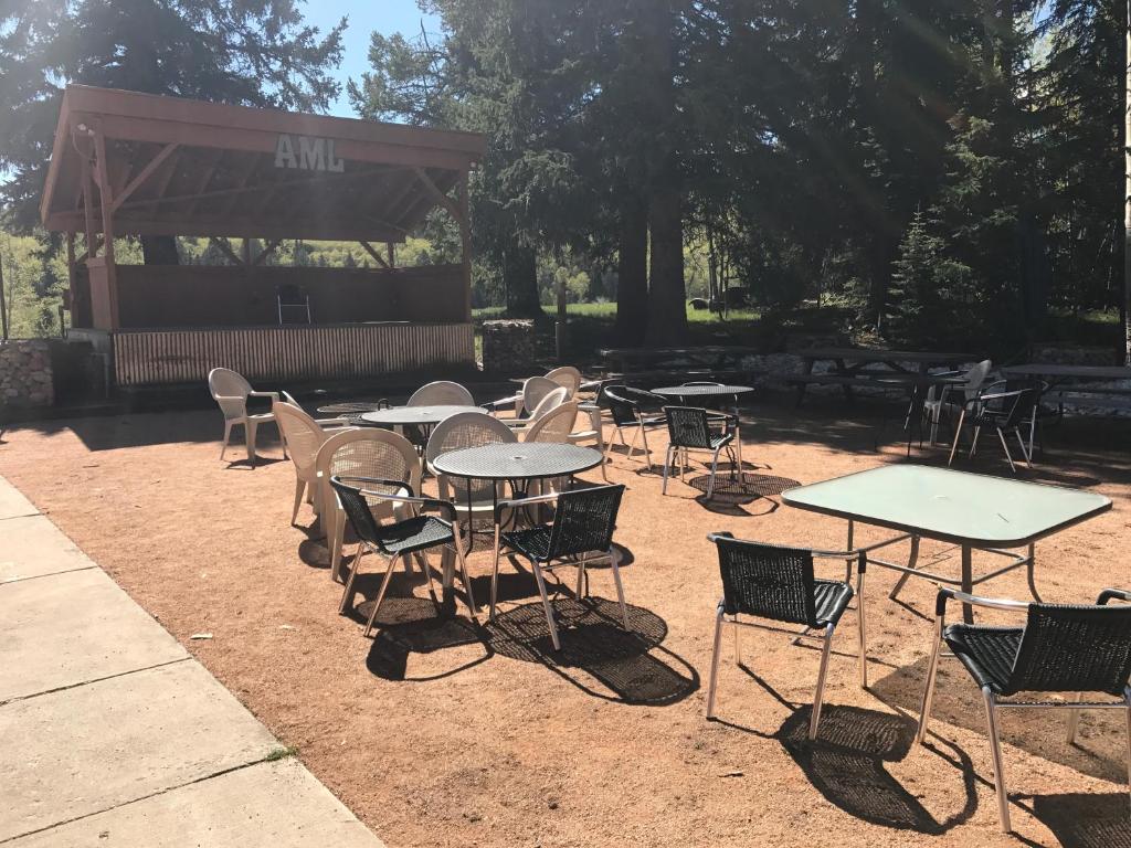 Arrowhead Mountain Lodge photo