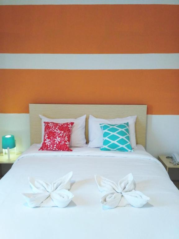 LEOS Hotel — Hotel in Manado