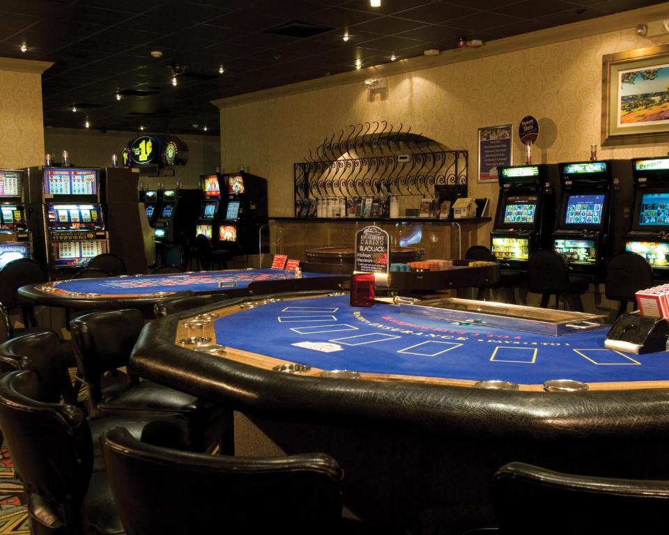 Divi Flamingo Beach Resort And Casino Photo 6