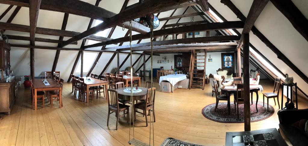 Allika Hostel — Hotel in Hellamaa