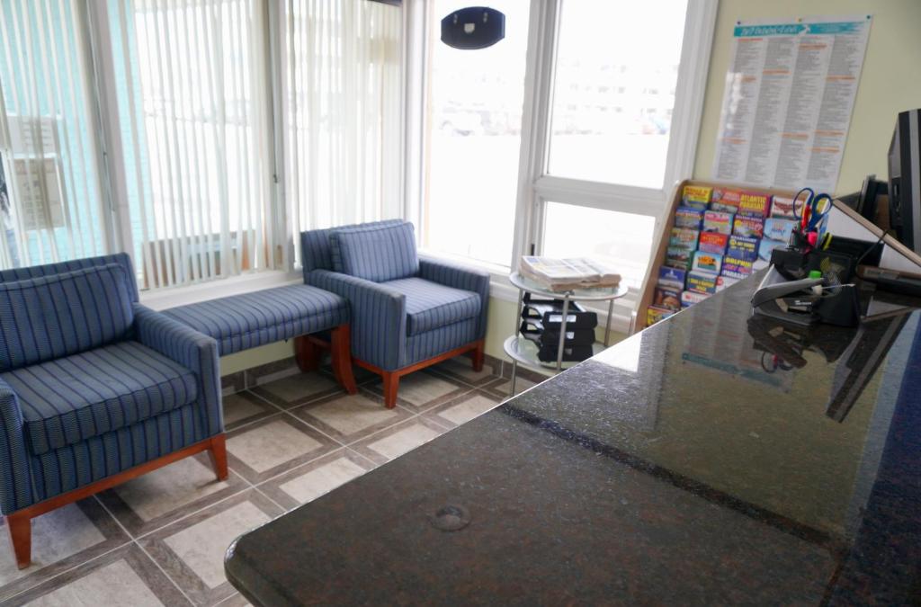 Beachside Resort photo