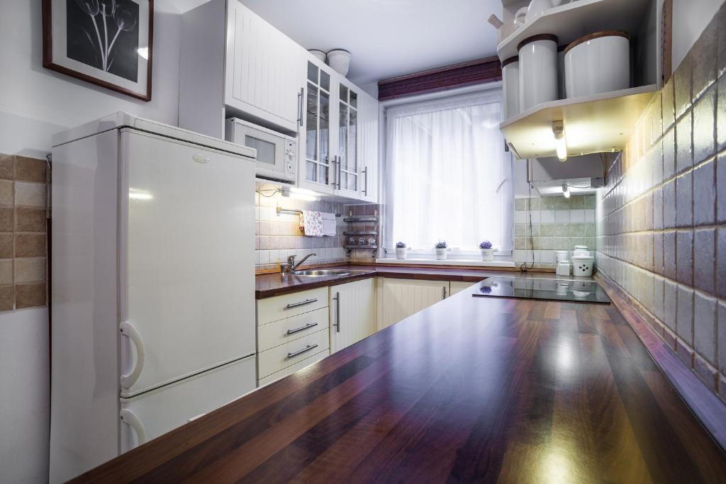 Lovely Corvin Apartment, Budapest
