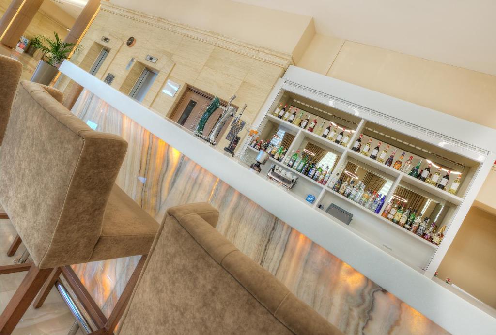 Bar/lounge